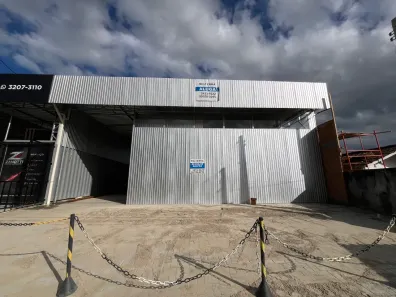 Galpão/Depósito/Armazém para alugar, 250m² no Nova Brasília, Joinville