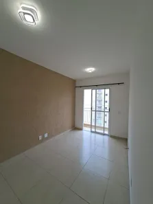 Apartamento com 2 Quartos para alugar, 62m² no Jardim Tupanci, Barueri