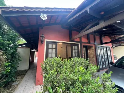 Casa com 3 Quartos à venda, 237m² no Glória, Joinville