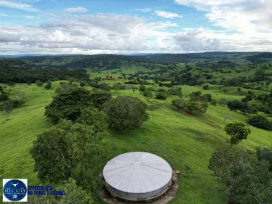 Fazenda/Sítio com 5 Quartos à venda, 230m² no Setor Central, Itapaci