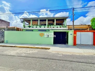 Casa com 5 Quartos à venda, 289m² no Ellery, Fortaleza