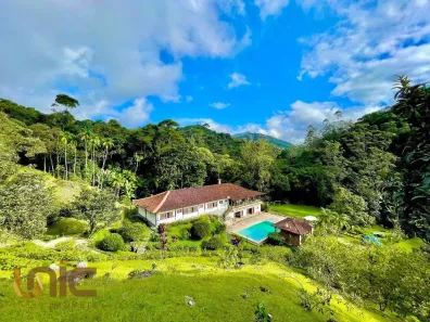 Casa com 6 Quartos à venda, 600m² no Albuquerque, Teresópolis