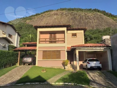 Casa de Condomínio com 4 Quartos à venda, 238m² no Itaipu, Niterói