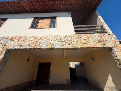 Casa com 4 Quartos à venda, 223m² no Planalto, Belo Horizonte