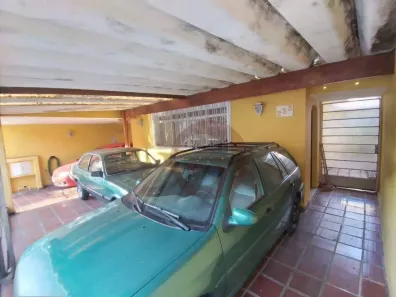 Casa com 5 Quartos à venda, 180m² no Jardim Ester Yolanda, São Paulo