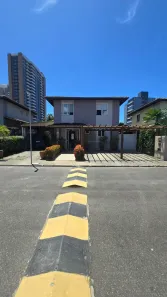 Casa de Condomínio com 4 Quartos à venda, 392m² no Piatã, Salvador