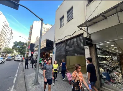Ponto Comercial para alugar, 300m² no Copacabana, Rio de Janeiro