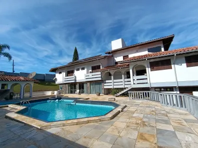 Casa com 4 Quartos para alugar, 800m² no Pio Corrêa, Criciúma
