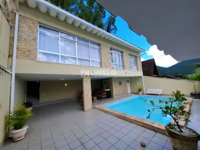 Casa de Condomínio com 3 Quartos para alugar, 180m² no Jacarepaguá, Rio de Janeiro
