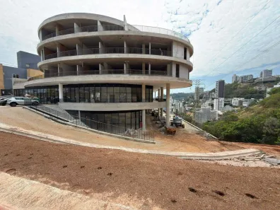 Ponto Comercial para alugar, 1296m² no Santa Lúcia, Belo Horizonte