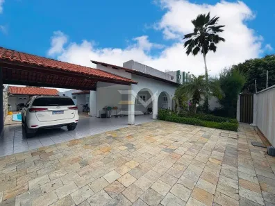 Casa com 4 Quartos à venda, 380m² no Universitário, Campina Grande
