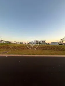 Lote/Terreno à venda, 437m² no Gávea, Uberlândia