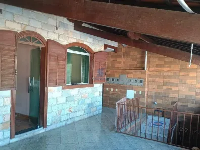 Casa com 3 Quartos à venda, 360m² no Petrolândia, Contagem