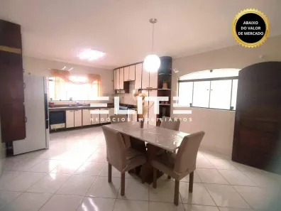 Sobrado com 3 Quartos à venda, 233m² no Vila Tibiriçá, Santo André