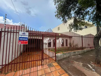 Casa com 3 Quartos à venda, 250m² no Pacaembu, Londrina