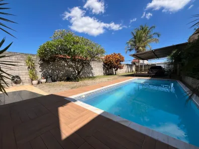 Casa com 3 Quartos para alugar, 177m² no Jardim Santa Terezinha (Nova Veneza), Sumaré