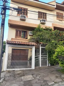 Casa com 3 Quartos à venda, 200m² no Camaquã, Porto Alegre