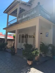 Casa com 4 Quartos à venda, 330m² no Fátima, Fortaleza