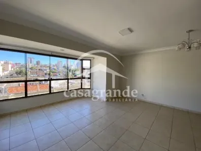 Apartamento com 3 Quartos para alugar, 120m² no Saraiva, Uberlândia
