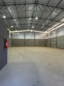 Galpão/Depósito/Armazém com 1 Quarto para alugar, 520m² no Itinga, Joinville