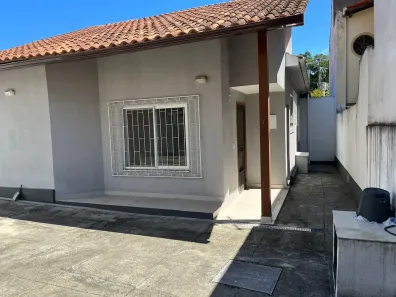 Casa com 4 Quartos à venda, 350m² no São Francisco, Niterói