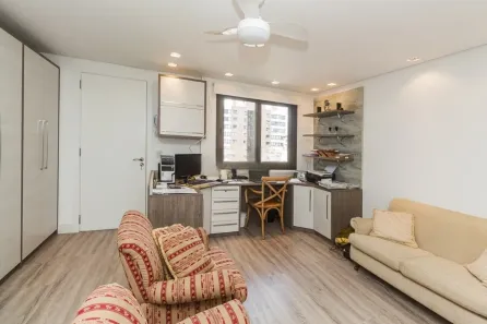 Apartamento com 4 Quartos para alugar, 303m² no Petrópolis, Porto Alegre