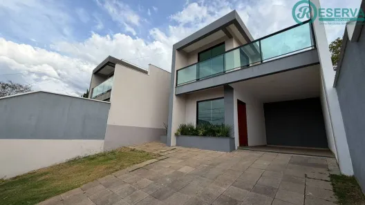 Casa com 3 Quartos à venda, 150m² no Shalimar, Lagoa Santa