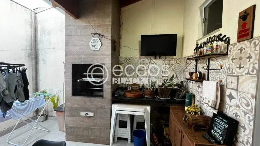 Casa com 2 Quartos à venda, 125m² no Jardim Europa, Uberlândia