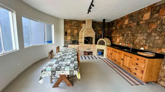 Fazenda/Sítio com 3 Quartos à venda, 2200m² no , Mairinque
