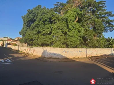 à venda, 1600m² no Vila Industrial, Presidente Prudente