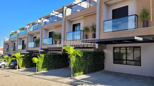 Casa de Condomínio com 3 Quartos para alugar, 150m² no Parque Taquaral, Campinas