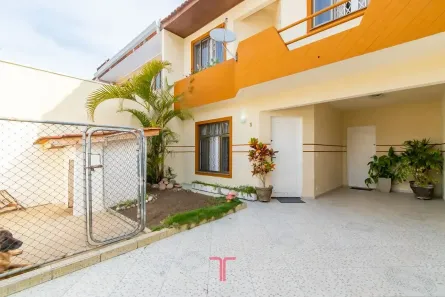 Casa com 3 Quartos à venda, 161m² no Guaíra, Curitiba