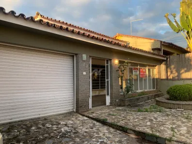 Casa com 3 Quartos à venda, 240m² no Sousas, Campinas