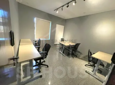 Sala Comercial para alugar, 14m² no Jardim das Acácias, São Paulo