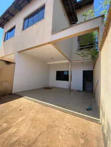 Sobrado com 3 Quartos à venda, 101m² no Plano Diretor Sul, Palmas