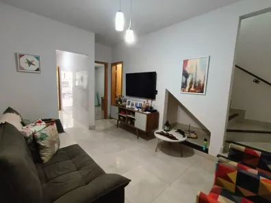 Casa com 3 Quartos à venda, 120m² no Colonial, Contagem