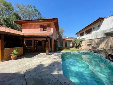Casa de Condomínio com 3 Quartos para alugar, 350m² no São Paulo II, Cotia