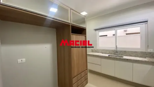 Casa de Condomínio com 3 Quartos para alugar, 380m² no Jardim do Golfe, São José dos Campos