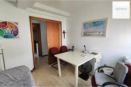Sala Comercial à venda, 36m² no Moinhos de Vento, Porto Alegre