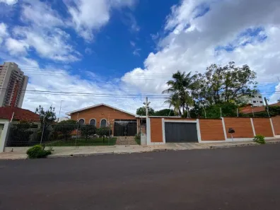 Casa com 4 Quartos à venda, 354m² no Vila José Bonifácio, Araraquara