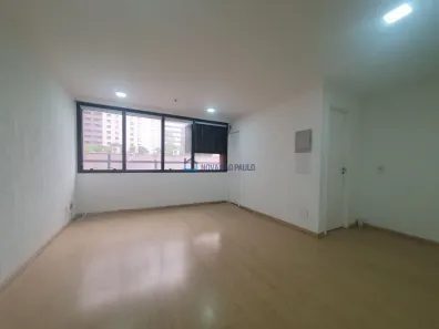 Sala Comercial para alugar, 28m² no Vila Olímpia, São Paulo