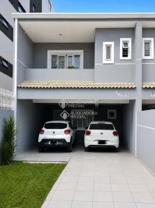 Sobrado com 3 Quartos à venda, 154m² no Novo Mundo, Curitiba