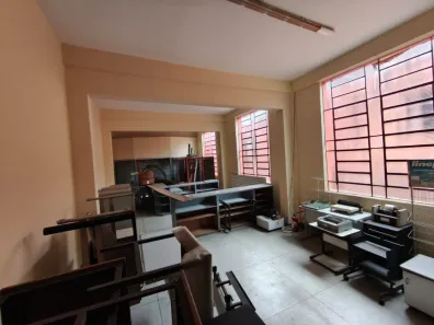 Sala Comercial para alugar, 150m² no Vila Martinez, Jacareí
