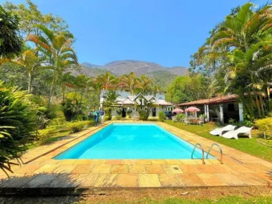 Fazenda/Sítio com 5 Quartos para alugar, 350m² no Fazenda Inglesa, Petrópolis