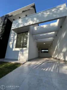 Casa com 3 Quartos à venda, 82m² no Parque Hortência, Maringá