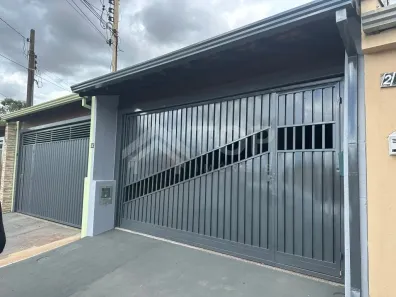 Casa com 3 Quartos à venda, 135m² no Vila Carmem, São Carlos