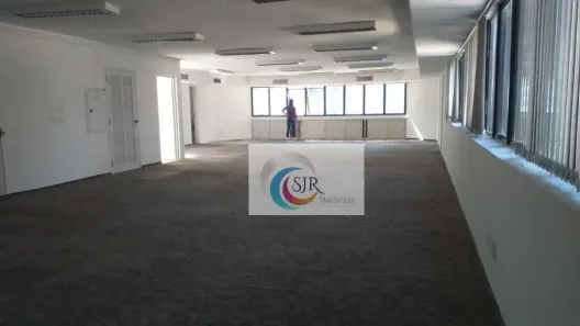 Sala Comercial para alugar, 260m² no Vila Olímpia, São Paulo