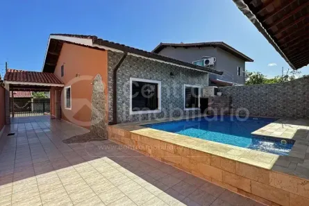 Casa com 3 Quartos à venda, 124m² no Jardim Tres Marias, Peruíbe