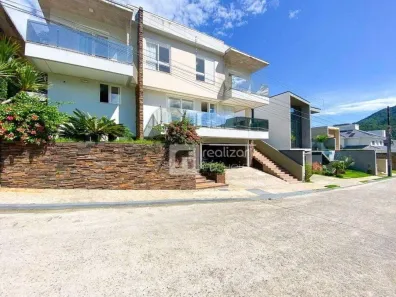 Casa de Condomínio com 4 Quartos à venda, 560m² no Itacorubi, Florianópolis