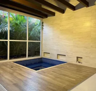 Casa de Condomínio com 4 Quartos para alugar, 460m² no Jardins Munique, Goiânia